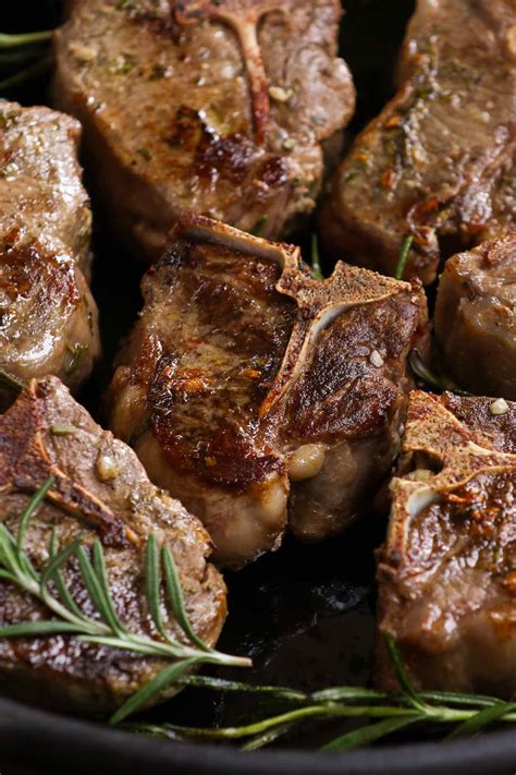 Tender Sous Vide Lamb Chops Recipe with Video - IzzyCooking