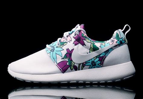 "Bold Berry" Print on the Nike Roshe One - SneakerNews.com