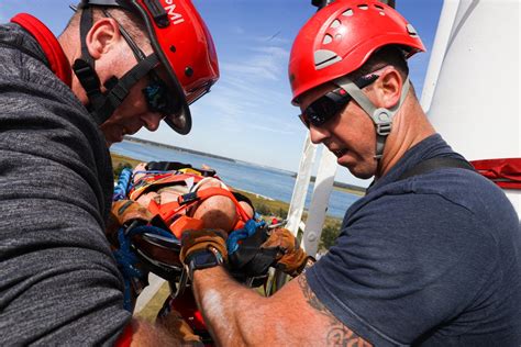 DVIDS - Images - High-Angle Rescue Drill [Image 10 of 11]