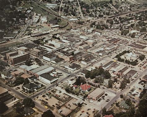 Lufkin Tx Aerial Map 1949/50. Looking at the many autos it appears there are few, if any, 1950s ...