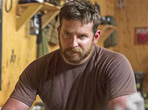 Bradley Cooper American Sniper | American Sniper Controversy | American ...