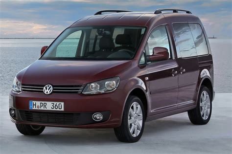 Volkswagen Sharan 7-Passenger Van - reviews, prices, ratings with various photos