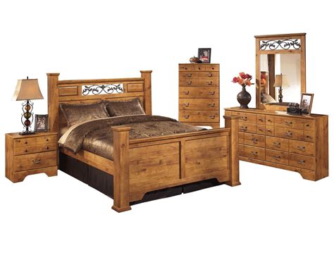 Ashley Furniture Bittersweet 5 PC Queen Poster Bedroom Set w/ Chest ...