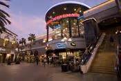 Metro Pointe at South Coast Plaza, Shopping Costa Mesa & Orange County, CA