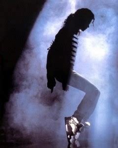 How to Learn to Moonwalk (7 gifs) - Barnorama