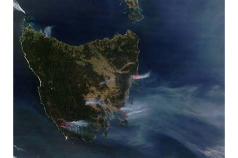 Fires and smoke in Tasmania