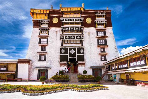 Potala Palace: visitors information, history and description