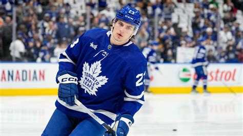 Maple Leafs rookie Matthew Knies excels in NHL playoff debut - Yahoo Sports