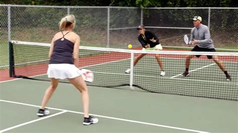 How To Volley In Pickleball - Easy Tips