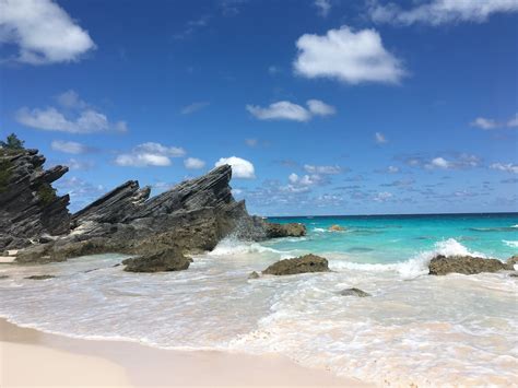 Spending a Day at Horseshoe Bay Beach Bermuda | Bermuda vacations, Great vacation spots ...