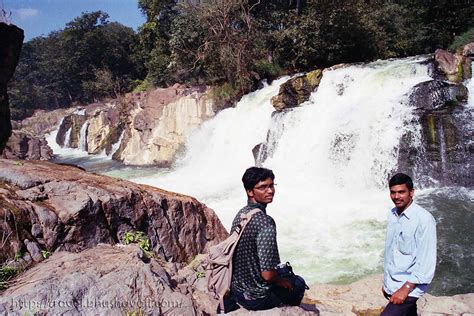 Hogenakkal Falls, Dharmapuri (Tamil Nadu) | My Travelogue - Indian Travel Blogger, Heritage ...