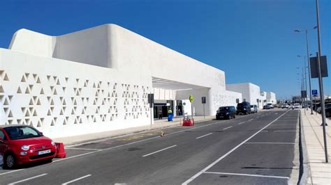 Mykonos Airport Guide: Information for the Airport in Mykonos island