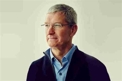 Apple CEO: Tim Cook Biography - Brooksy