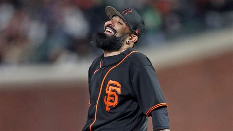 Sergio Romo retires as Giant after pitching one final time