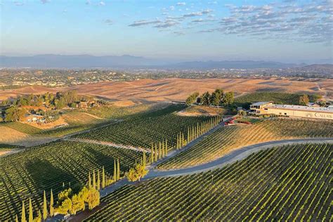 Temecula Guide: Where to Eat, Drink, Shop, and Stay