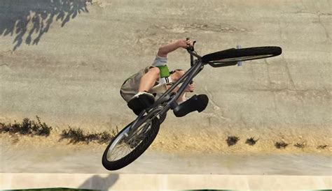 GTA 5 BMX Bike Stunts video is full of super moves, grinding on a handrail - VG247