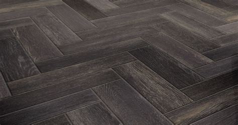 Home Design Inspirations: Tile That Looks Like Wood