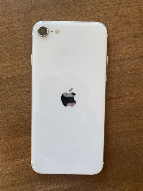 Apple iPhone 7 - 128GB - white (Unlocked) A1778 (GSM) | eBay