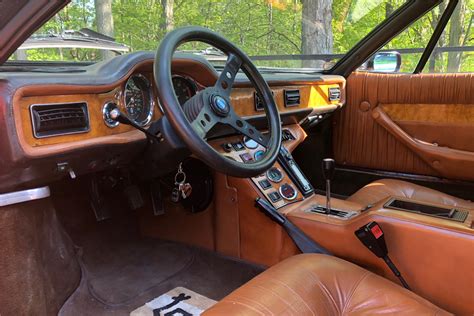 De Tomaso Pantera Interior