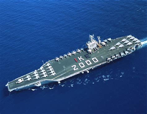 File:USS Eisenhower CVN-69.jpg - Wikimedia Commons