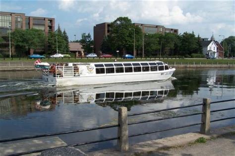 Canal Boat: Rideau Canal Boat Tours