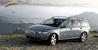 Volvo V50 T5 AWD Kinetic 2005. Pictures. Specs.