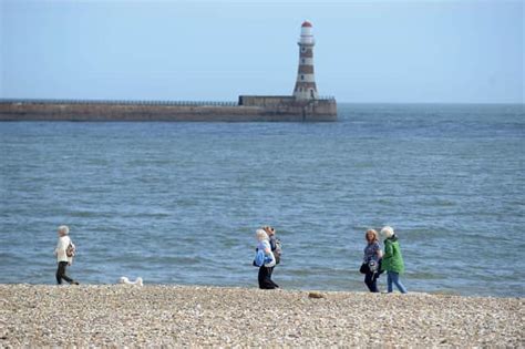 Two Sunderland beaches win prestigious Blue Flag and Seaside Awards