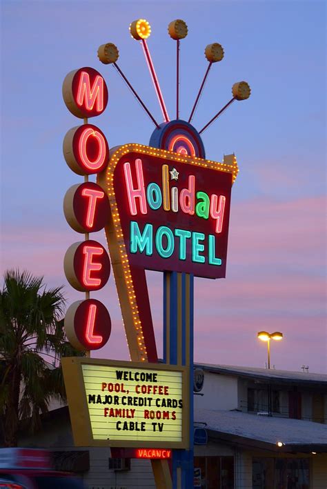 Las Vegas | Vintage neon signs, Old neon signs, Neon signs