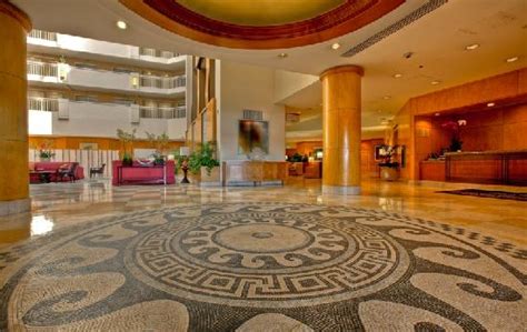 DoubleTree Suites by Hilton Hotel Santa Monica, Santa Monica, CA - California Beaches