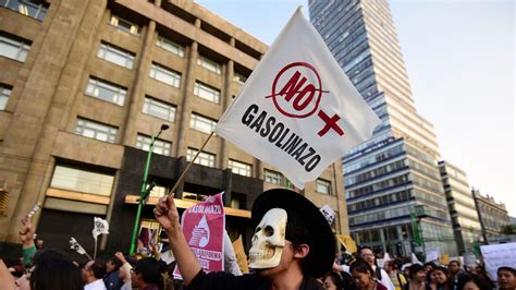 Mexico fuel prices protest | World News | Sky News