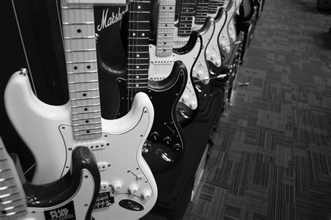 Mixing Electric Guitars: 5 Tips to Properly Mix Electric Guitars