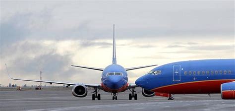 Southwest flight makes emergency landing in Dallas after cabin loses ...