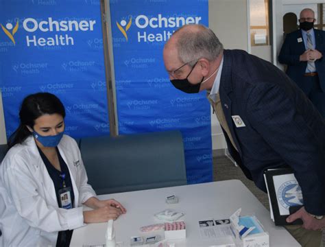 SLIDESHOW: Ochsner administers first doses of COVID-19 vaccine