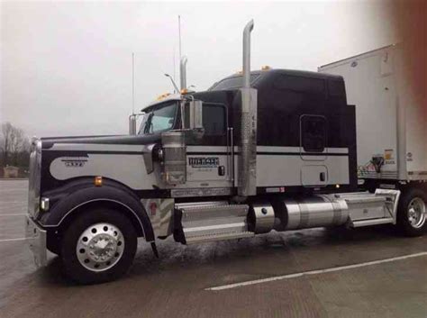 Kenworth W900 (2015) : Sleeper Semi Trucks