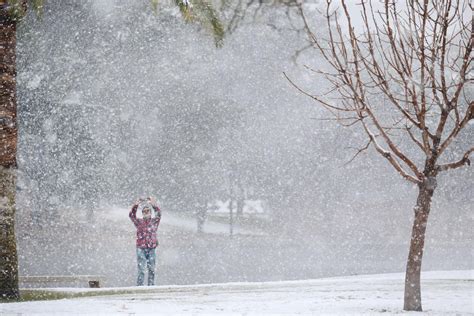 The last time it snowed (and stuck) in the city of Tucson. With 10 gorgeous photos of snow in ...