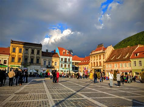 Brasov Old Town Travel Guide: Best of Brasov Old Town, Brasov Travel 2024 | Expedia.co.uk