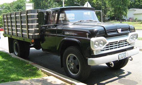 File:1960 Ford F-500 stake truck black fr.jpg - Wikimedia Commons