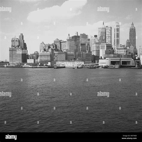 1960s new york city skyline Black and White Stock Photos & Images - Alamy