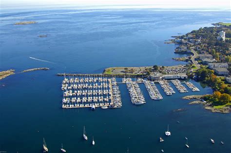 Oak Bay Marina in Victoria, BC, Canada - Marina Reviews - Phone Number ...