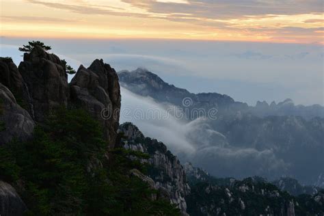 Bright Top Peak Sunrise, Mt. Huangshan Stock Photo - Image of huangshan, yellow: 34336664