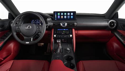 Apple CarPlay on Lexus IS300, how to connect