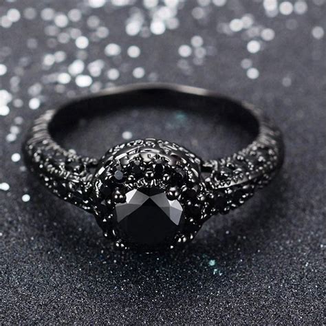 New Black Gold Ring With Onyx Stone in 2021 | Black gold ring, Black ...