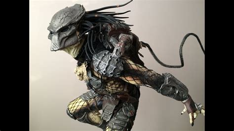 Sideshow Collectibles Wolf Predator Legendary scale figure - YouTube