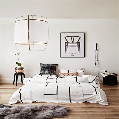 Decorating Bedrooms With White Walls