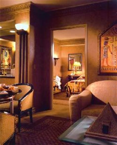 Luxor Hotel