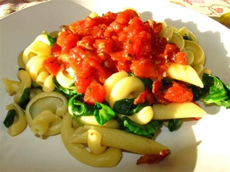 Trottole Pasta wth Spinach, Bacon & Tomatoes | Bacon tomato, Pasta dishes, Pasta