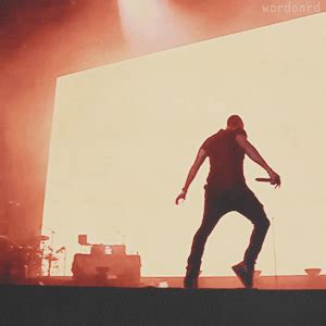 13 GIFs That Show Usher's Dance Move Evolution Through The Years - Capital