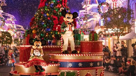 More Mickey's Very Merry Christmas Party Events Sell Out, Leaving Only ...