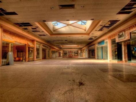 Abandoned Malls in the USA - Barnorama