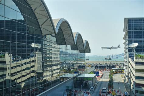 Hong Kong International Airport Guide